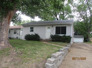 3678 Dixie Dr, Saint Ann, MO