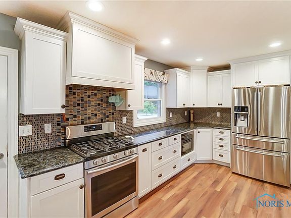 5th image of 15900 Township Road 191