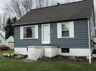 3750 Hereford Rd, Erie, PA 16510