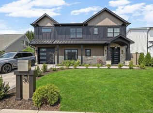 36 Foster Lane, Westbury, NY 11590