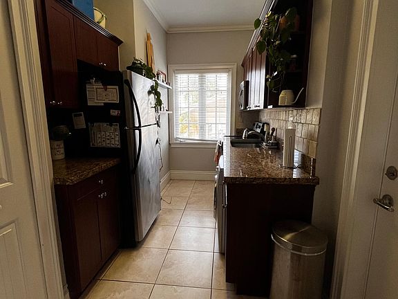 3rd image of 2117 W Dekle Ave APT K1