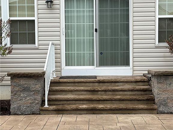 5th image of 4741 Steeplechase Dr