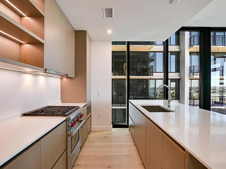 610 Davis St #2708 — Photo 4