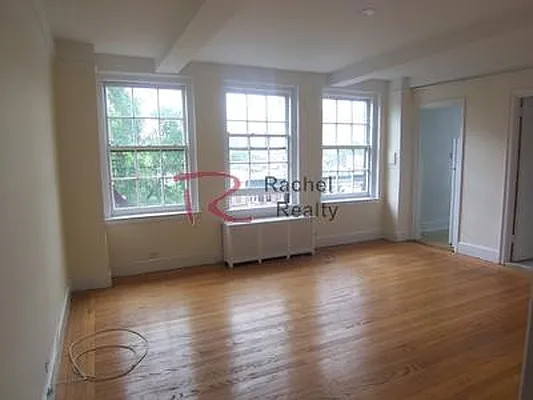 Rented by Rachel Realty | media 36