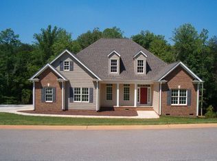 201 Saddle Creek Ct, Greer, SC 29651