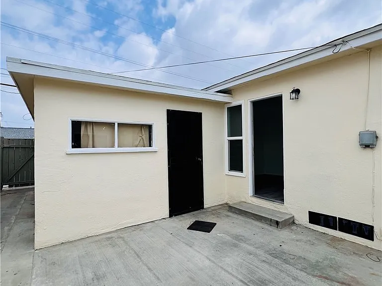 11922 Hopland St — Photo 17