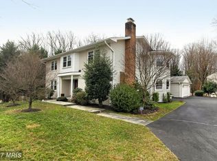 2794 Fariba Ct, Vienna, VA 22181