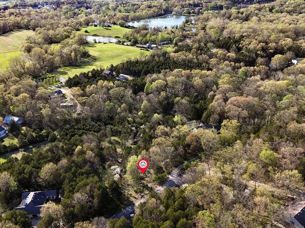511 Arrowhead Point, Cedar Hill, MO 63016