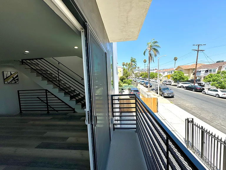 1301 N Kingsley Dr #19 — Photo 15