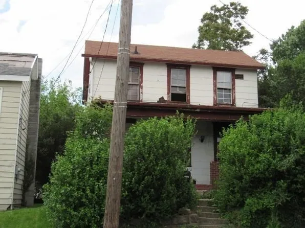 149 Coolspring St, Uniontown, PA 15401