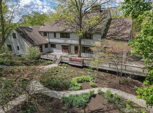 320 Fairforest Cir, Dayton, OH 45419