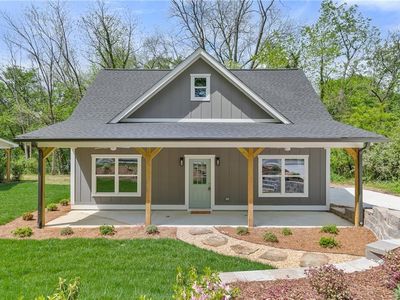 5232 W Mountain St, Stone Mountain, GA, 30083