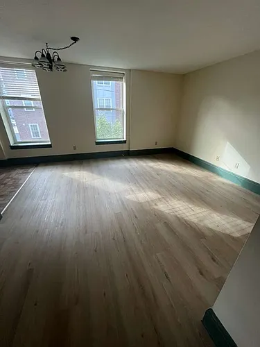 500 Howe Ave Photo 1