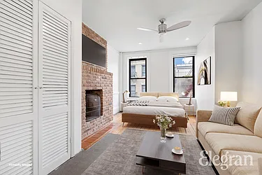 Rented by (Legacy) Elegran