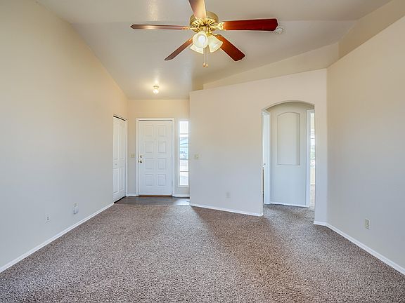 4th image of 1598 E Krystal St