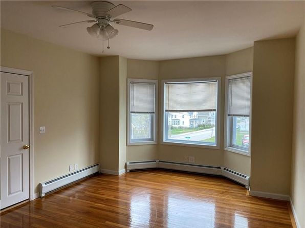 15 Newton Ave Floor 3