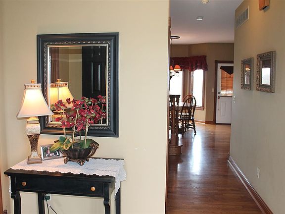 2nd image of 2677 Hathaway Rd