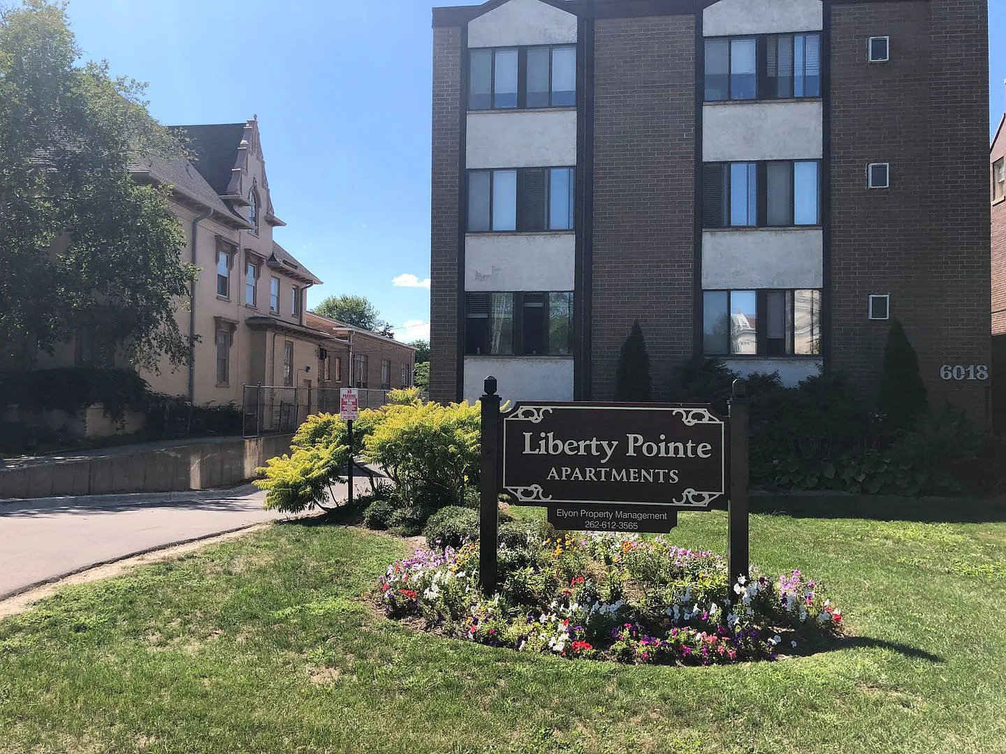 Liberty Pointe Apartments — Photo 3