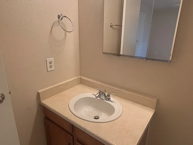 16618 E Ashbrook Dr #B — Photo 22