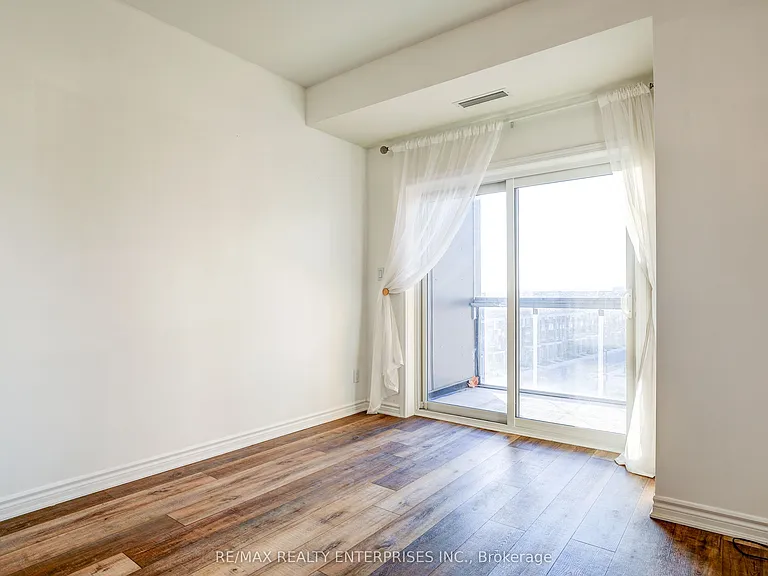 200 Lagerfeld Dr #527 — Photo 15