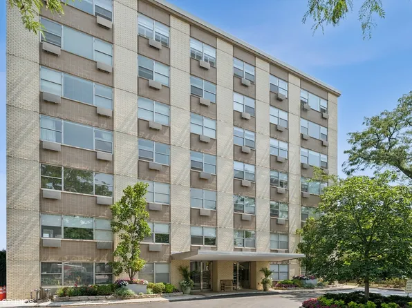 1440 Sheridan Rd Unit 705, Wilmette, IL 60091