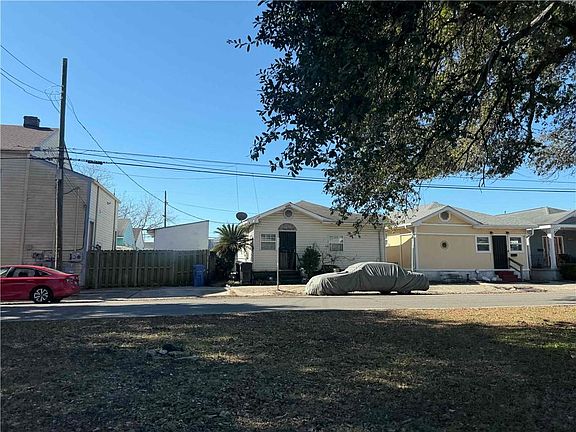 5th image of 3212 Orleans Ave