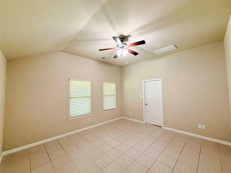 8614 Brookdale Park Ln — Photo 5