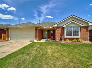1813 Parkridge Dr, Norman, OK 73071
