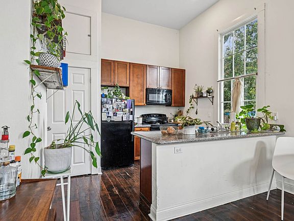 5th image of 408 N Tonti St
