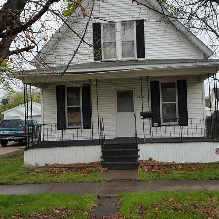 2nd image of 1925 Stark St