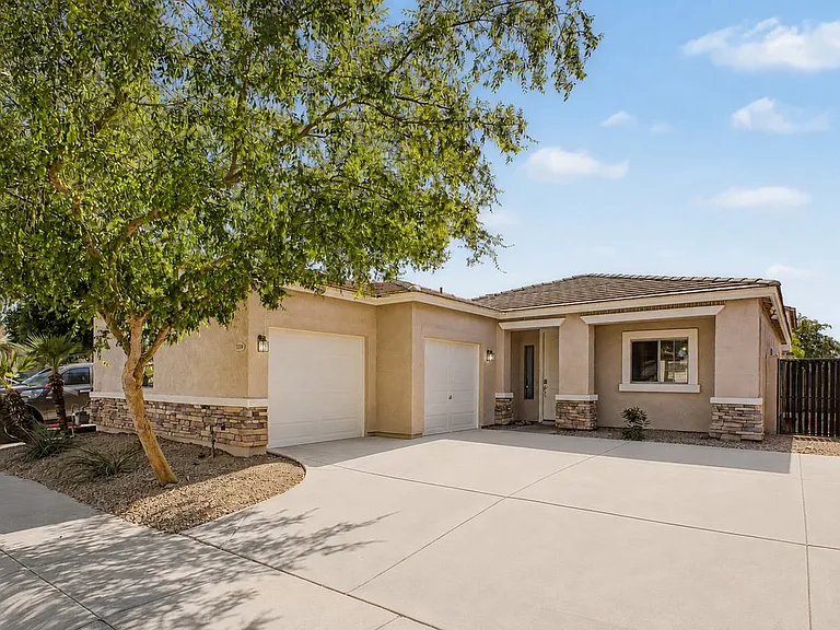 2050 N Arbor Ln — Photo 45