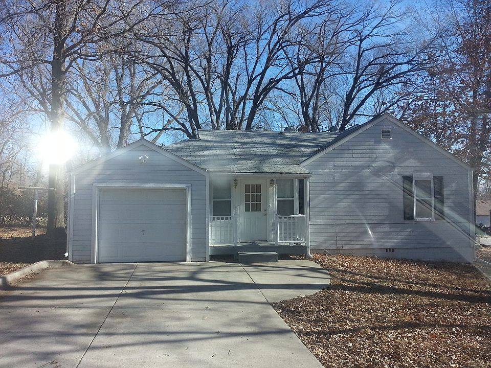2nd image of 9400 E 68th Ter