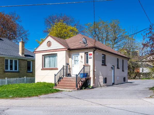 426 Macdonnell St, Kingston, ON K7L 4E4