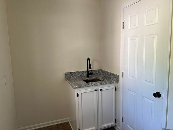 4th image of 8825 Eagle Dr