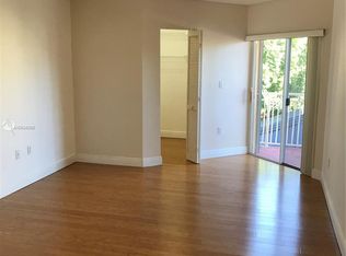 15417 SW 50th Ln, Miami, FL 33185