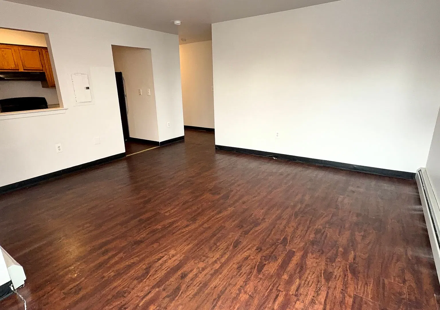 2 bed, 1.0 bath, $1,600 — Photo 3