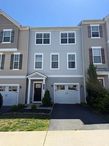 1428 Hudgins Farm Cir Photo 1