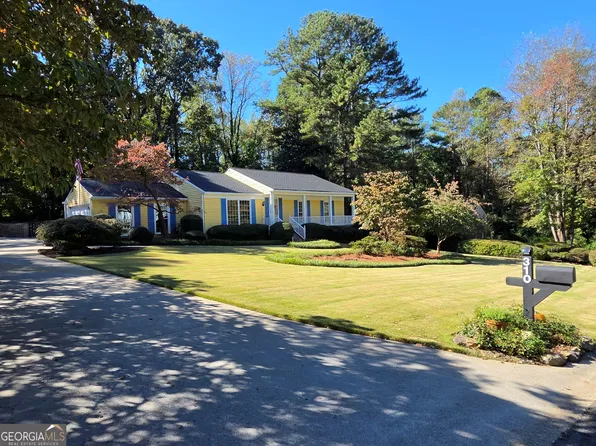 310 Lamplighter Ln SE, Marietta, GA 30067