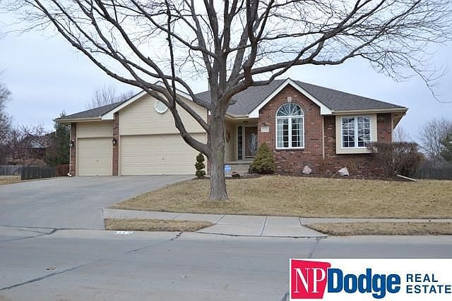 1st image of 9140 Brentwood Dr