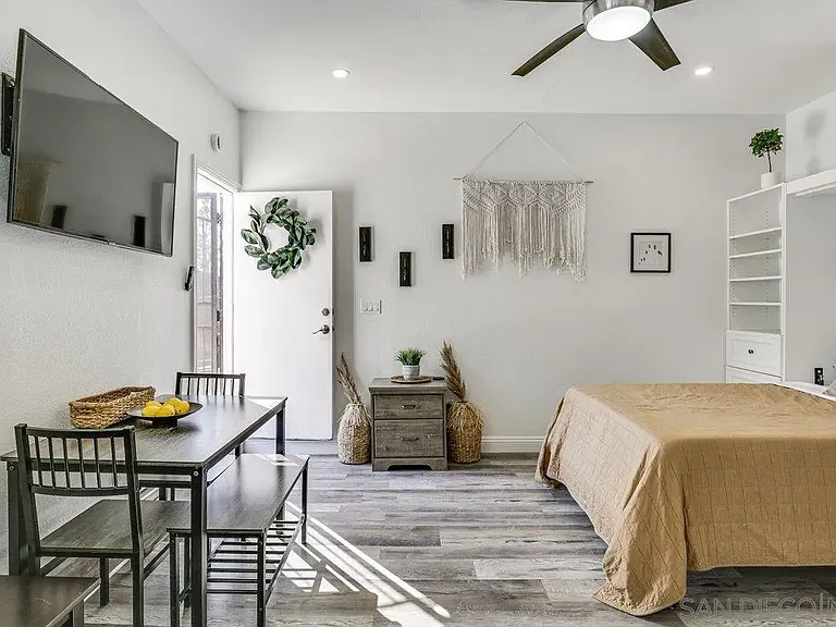 5595 Sweetwater Rd — Photo 3