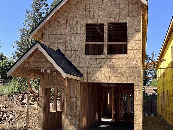 4th image of 1107 E 27th Ave