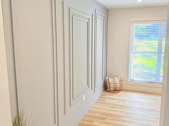 3rd image of 5613 Aloha Ave #3