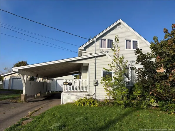98 Lefurgey Ave, Moncton, NB E1C 7G6