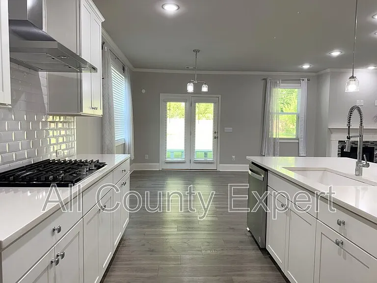 5145 Explorer Ln — Photo 11