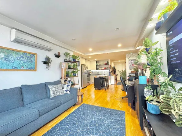 1543 East 19th Street 7 D image 1 of 7