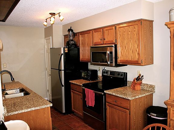 5th image of 707 Mashie Ct