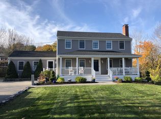 750 Shore Rd, Cape Neddick, ME 03902