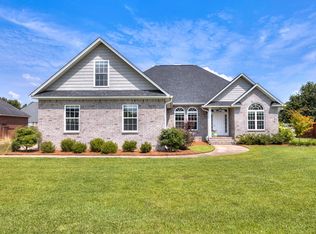 625 Breezybay Ln, Sumter, SC 29150