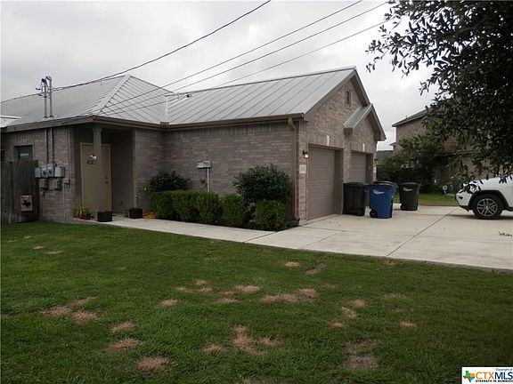2nd image of 335 Oelkers Dr Unit B
