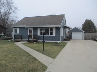 2520 45th St, Two Rivers, WI 54241